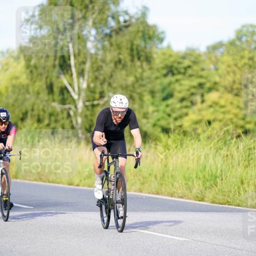 31.08.2025 - Elbe Triathlon Hamburg Michael Burmester http://msf.ph/oto/8663128 31.08.2025 09:14:17 Radfahren 216, 249, 256, 357, 496 meine-sportfotos.de