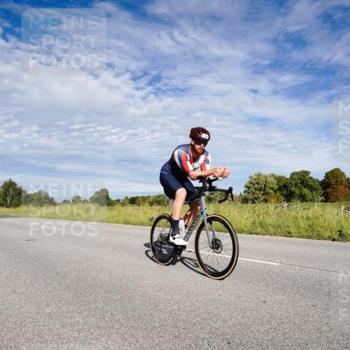 31.08.2025 - Elbe Triathlon Hamburg Michael Burmester http://msf.ph/oto/8663129 31.08.2025 09:32:58 Radfahren 184, 310, 495, 502 meine-sportfotos.de