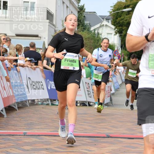31.08.2025 - 21. Blankeneser Heldenlauf Strokosch-Dieckow http://msf.ph/oto/8663146 31.08.2025 11:02:29 Ziel 3380, 3379, 3135, 3136, 3406, 3484, 3727 meine-sportfotos.de