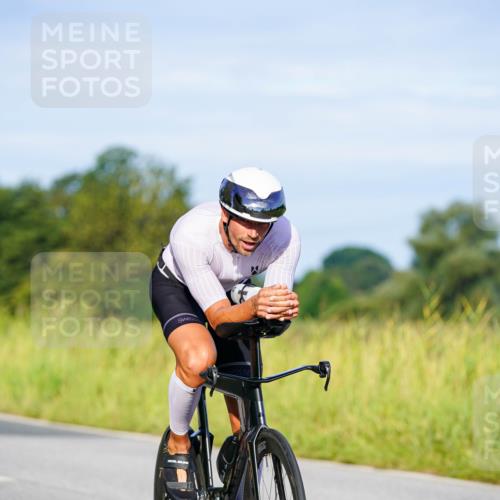 31.08.2025 - Elbe Triathlon Hamburg Michael Burmester http://msf.ph/oto/8663175 31.08.2025 09:14:39 Radfahren 421, 596 meine-sportfotos.de