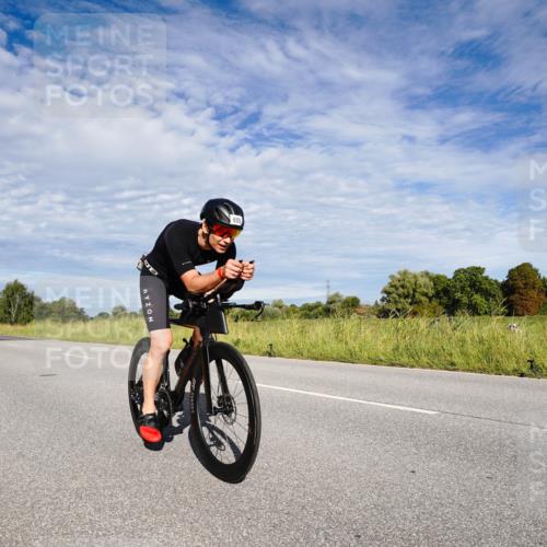 31.08.2025 - Elbe Triathlon Hamburg Michael Burmester http://msf.ph/oto/8663205 31.08.2025 09:33:51 Radfahren 458, 655 meine-sportfotos.de