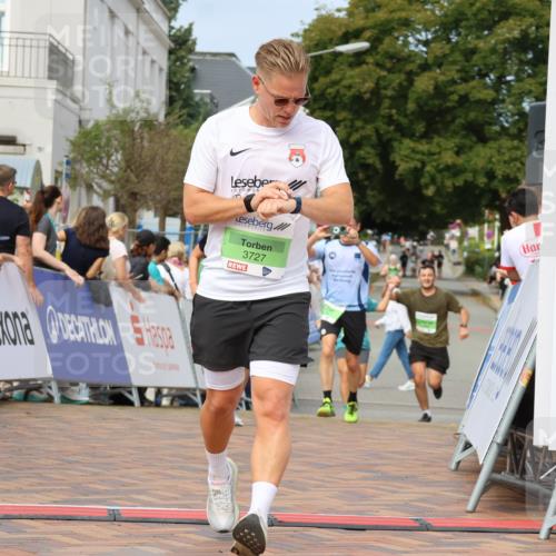 31.08.2025 - 21. Blankeneser Heldenlauf Strokosch-Dieckow http://msf.ph/oto/8663209 31.08.2025 11:02:27 Ziel 3135, 3136, 3406, 3484, 3727 meine-sportfotos.de