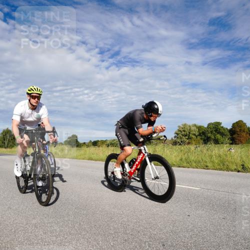 31.08.2025 - Elbe Triathlon Hamburg Michael Burmester http://msf.ph/oto/8663215 31.08.2025 09:34:05 Radfahren 319, 367, 416, 480, 515, 516, 545, 696 meine-sportfotos.de