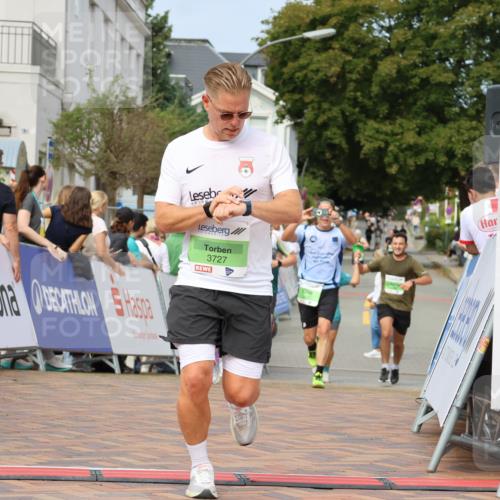 31.08.2025 - 21. Blankeneser Heldenlauf Strokosch-Dieckow http://msf.ph/oto/8663236 31.08.2025 11:02:27 Ziel 3135, 3136, 3406, 3484, 3727 meine-sportfotos.de