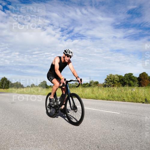 31.08.2025 - Elbe Triathlon Hamburg Michael Burmester http://msf.ph/oto/8663238 31.08.2025 09:34:33 Radfahren 228, 257, 410, 600, 739 meine-sportfotos.de