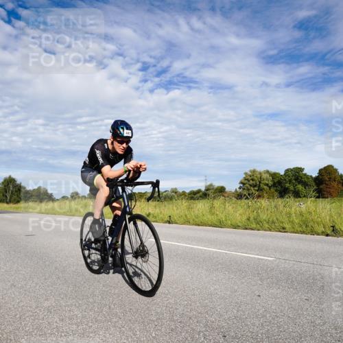 31.08.2025 - Elbe Triathlon Hamburg Michael Burmester http://msf.ph/oto/8663250 31.08.2025 09:34:52 Radfahren 375, 422, 440, 441, 537, 568, 606, 727 meine-sportfotos.de