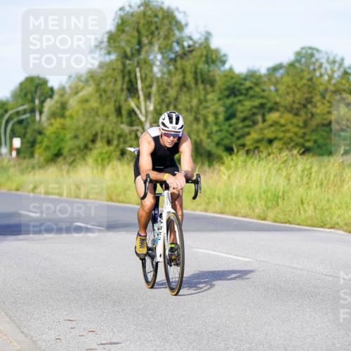 31.08.2025 - Elbe Triathlon Hamburg Michael Burmester http://msf.ph/oto/8663251 31.08.2025 09:15:22 Radfahren 192, 290, 506 meine-sportfotos.de