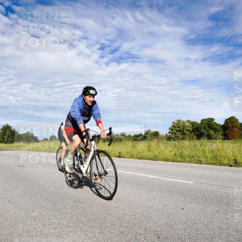 31.08.2025 - Elbe Triathlon Hamburg Michael Burmester http://msf.ph/oto/8663257 31.08.2025 09:34:56 Radfahren 264, 375, 422, 428, 440, 537, 568, 606, 727 meine-sportfotos.de