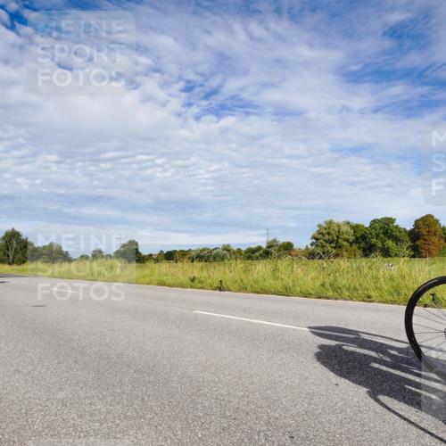 31.08.2025 - Elbe Triathlon Hamburg Michael Burmester http://msf.ph/oto/8663260 31.08.2025 09:34:56 Radfahren 264, 375, 422, 428, 440, 537, 568, 606, 727 meine-sportfotos.de