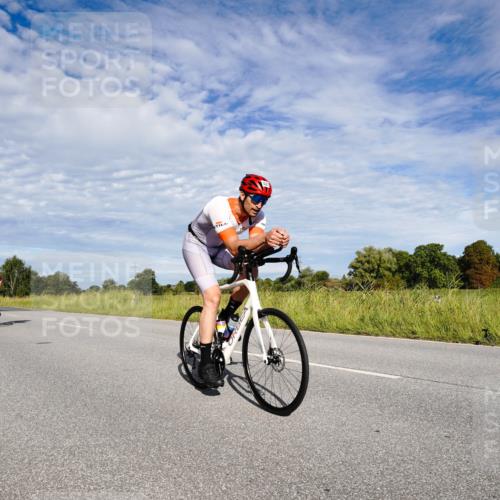 31.08.2025 - Elbe Triathlon Hamburg Michael Burmester http://msf.ph/oto/8663262 31.08.2025 09:34:58 Radfahren 264, 422, 428, 440, 537, 606, 727 meine-sportfotos.de