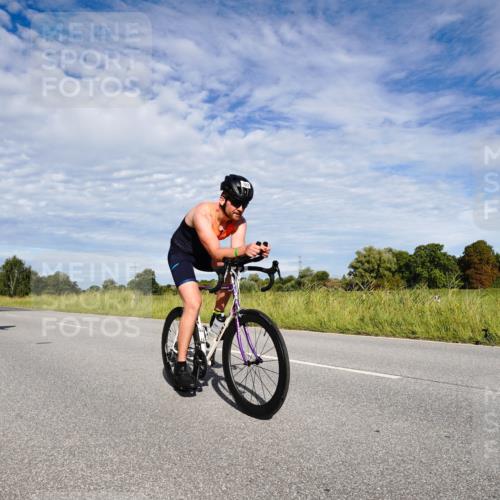 31.08.2025 - Elbe Triathlon Hamburg Michael Burmester http://msf.ph/oto/8663265 31.08.2025 09:34:59 Radfahren 264, 422, 428, 440, 537, 606, 727 meine-sportfotos.de