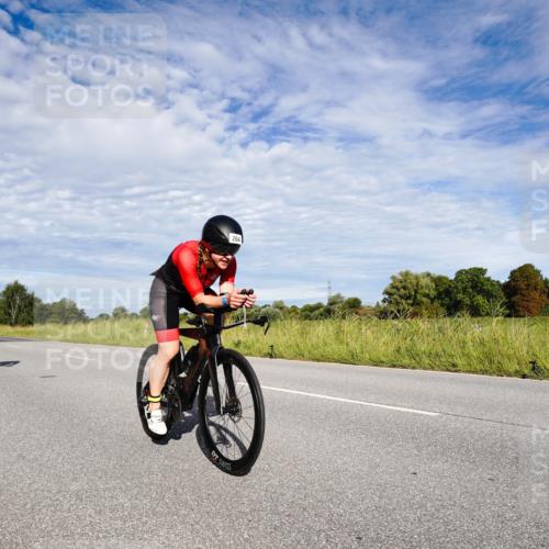 31.08.2025 - Elbe Triathlon Hamburg Michael Burmester http://msf.ph/oto/8663270 31.08.2025 09:35:03 Radfahren 264, 428, 447, 730 meine-sportfotos.de