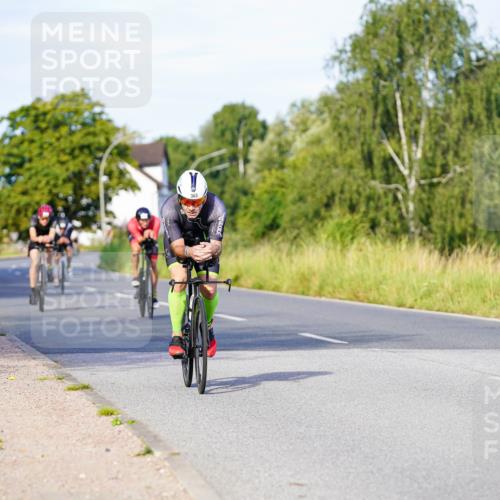 31.08.2025 - Elbe Triathlon Hamburg Michael Burmester http://msf.ph/oto/8663277 31.08.2025 09:15:37 Radfahren 191, 363, 387, 394, 502, 527, 645 meine-sportfotos.de