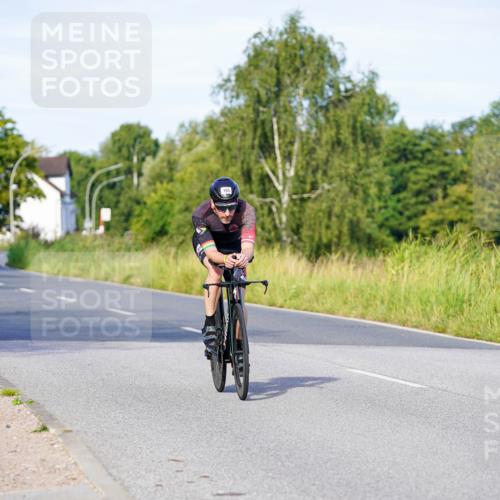 31.08.2025 - Elbe Triathlon Hamburg Michael Burmester http://msf.ph/oto/8663309 31.08.2025 09:15:46 Radfahren 165, 394, 522 meine-sportfotos.de