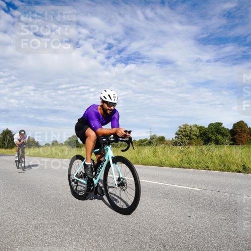 31.08.2025 - Elbe Triathlon Hamburg Michael Burmester http://msf.ph/oto/8663310 31.08.2025 09:35:33 Radfahren 272, 275, 412, 492, 595, 603, 656, 693, 778 meine-sportfotos.de