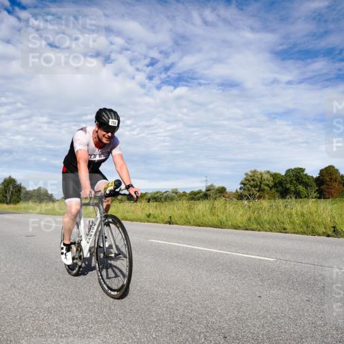 31.08.2025 - Elbe Triathlon Hamburg Michael Burmester http://msf.ph/oto/8663324 31.08.2025 09:35:54 Radfahren 430, 689, 752, 834 meine-sportfotos.de