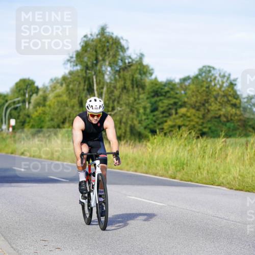 31.08.2025 - Elbe Triathlon Hamburg Michael Burmester http://msf.ph/oto/8663330 31.08.2025 09:15:54 Radfahren 287, 469, 522 meine-sportfotos.de