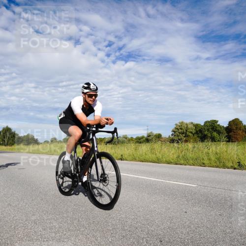 31.08.2025 - Elbe Triathlon Hamburg Michael Burmester http://msf.ph/oto/8663333 31.08.2025 09:36:03 Radfahren 426, 430, 443, 746, 769 meine-sportfotos.de