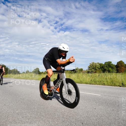31.08.2025 - Elbe Triathlon Hamburg Michael Burmester http://msf.ph/oto/8663339 31.08.2025 09:36:08 Radfahren 390, 561, 744, 746 meine-sportfotos.de