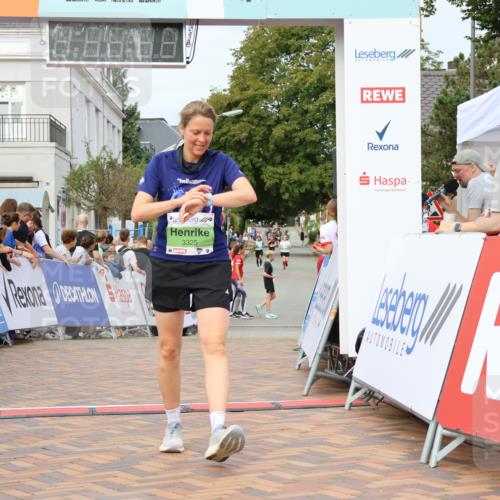 31.08.2025 - 21. Blankeneser Heldenlauf Strokosch-Dieckow http://msf.ph/oto/8663351 31.08.2025 11:20:53 Ziel 3167, 3257, 3325 meine-sportfotos.de