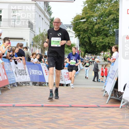 31.08.2025 - 21. Blankeneser Heldenlauf Strokosch-Dieckow http://msf.ph/oto/8663377 31.08.2025 11:20:48 Ziel 3184, 3179, 3257, 3325 meine-sportfotos.de