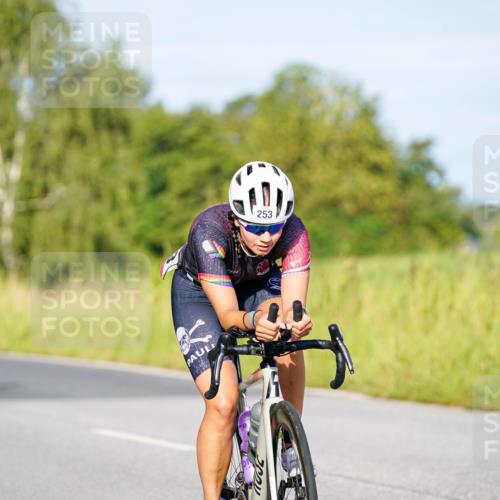 31.08.2025 - Elbe Triathlon Hamburg Michael Burmester http://msf.ph/oto/8663412 31.08.2025 09:16:42 Radfahren 253, 315, 329 meine-sportfotos.de