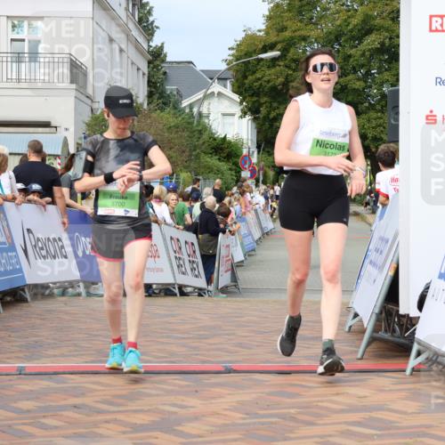 31.08.2025 - 21. Blankeneser Heldenlauf Strokosch-Dieckow http://msf.ph/oto/8663421 31.08.2025 11:02:15 Ziel 3587, 3172, 3180, 3700 meine-sportfotos.de