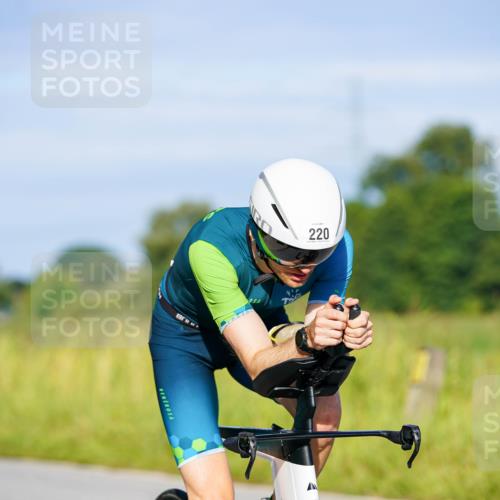 31.08.2025 - Elbe Triathlon Hamburg Michael Burmester http://msf.ph/oto/8663438 31.08.2025 09:16:58 Radfahren 220, 598 meine-sportfotos.de