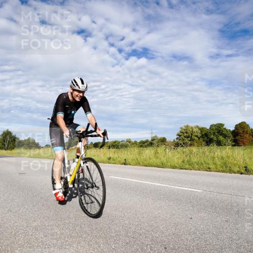 31.08.2025 - Elbe Triathlon Hamburg Michael Burmester http://msf.ph/oto/8663452 31.08.2025 09:37:53 Radfahren 351, 371, 379, 435, 456, 512, 540, 597, 768 meine-sportfotos.de