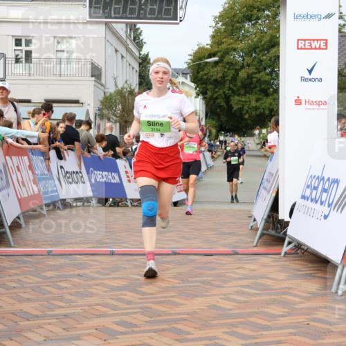 31.08.2025 - 21. Blankeneser Heldenlauf Strokosch-Dieckow http://msf.ph/oto/8663462 31.08.2025 11:20:40 Ziel 3184, 3179 meine-sportfotos.de