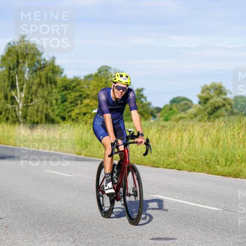 31.08.2025 - Elbe Triathlon Hamburg Michael Burmester http://msf.ph/oto/8663499 31.08.2025 09:17:37 Radfahren 407, 420, 504 meine-sportfotos.de