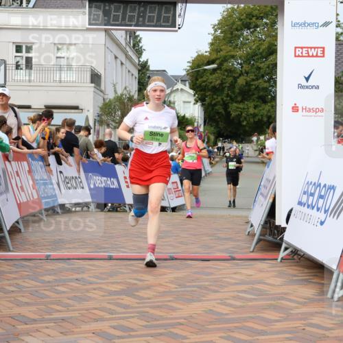 31.08.2025 - 21. Blankeneser Heldenlauf Strokosch-Dieckow http://msf.ph/oto/8663503 31.08.2025 11:20:40 Ziel 3184, 3179 meine-sportfotos.de