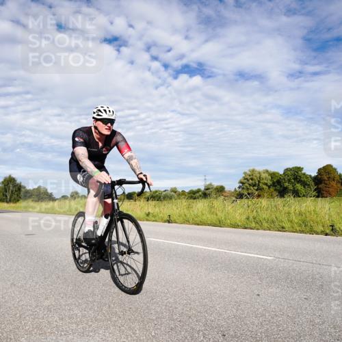 31.08.2025 - Elbe Triathlon Hamburg Michael Burmester http://msf.ph/oto/8663504 31.08.2025 09:38:23 Radfahren 472, 507, 524 meine-sportfotos.de