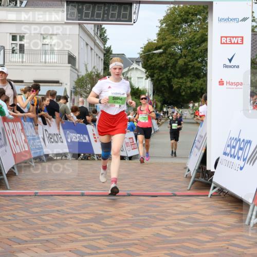 31.08.2025 - 21. Blankeneser Heldenlauf Strokosch-Dieckow http://msf.ph/oto/8663512 31.08.2025 11:20:40 Ziel 3184, 3179 meine-sportfotos.de