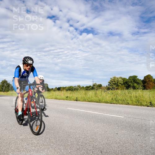 31.08.2025 - Elbe Triathlon Hamburg Michael Burmester http://msf.ph/oto/8663519 31.08.2025 09:38:42 Radfahren 255, 308, 373, 481, 596, 642 meine-sportfotos.de