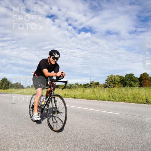 31.08.2025 - Elbe Triathlon Hamburg Michael Burmester http://msf.ph/oto/8663528 31.08.2025 09:38:50 Radfahren 457, 521, 611, 639, 736 meine-sportfotos.de