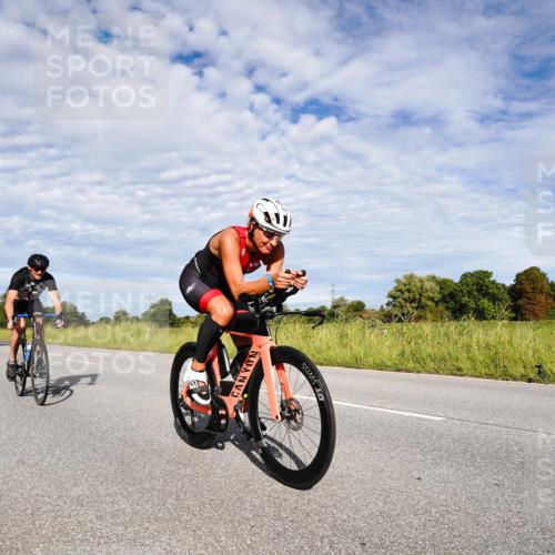 31.08.2025 - Elbe Triathlon Hamburg Michael Burmester http://msf.ph/oto/8663545 31.08.2025 09:39:07 Radfahren 260, 293, 424, 449, 453, 497, 653, 753, 922 meine-sportfotos.de