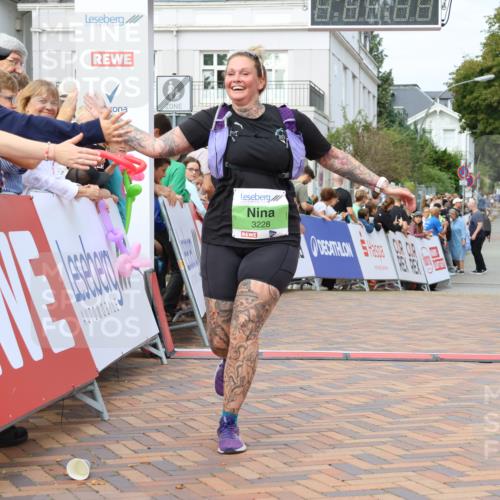 31.08.2025 - 21. Blankeneser Heldenlauf Strokosch-Dieckow http://msf.ph/oto/8663547 31.08.2025 11:20:30 Ziel 3040, 3237, 3228 meine-sportfotos.de