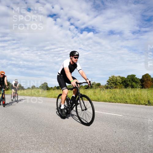 31.08.2025 - Elbe Triathlon Hamburg Michael Burmester http://msf.ph/oto/8663550 31.08.2025 09:39:11 Radfahren 293, 347, 449, 497, 616, 659, 753, 900 meine-sportfotos.de