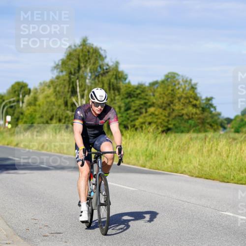 31.08.2025 - Elbe Triathlon Hamburg Michael Burmester http://msf.ph/oto/8663554 31.08.2025 09:17:58 Radfahren 184, 244, 382, 476 meine-sportfotos.de