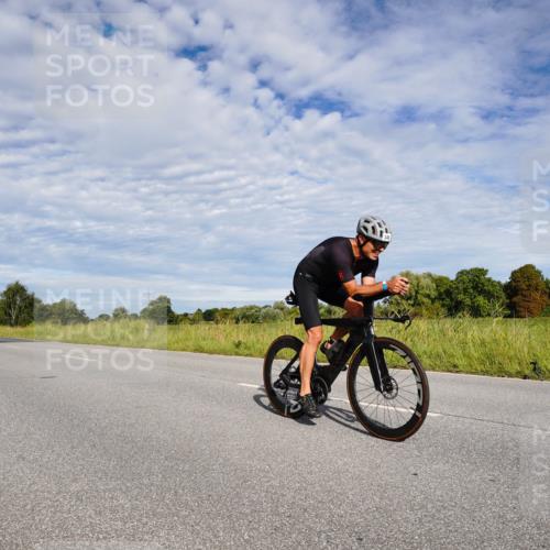 31.08.2025 - Elbe Triathlon Hamburg Michael Burmester http://msf.ph/oto/8663584 31.08.2025 09:39:36 Radfahren 346, 366, 478, 511, 548 meine-sportfotos.de