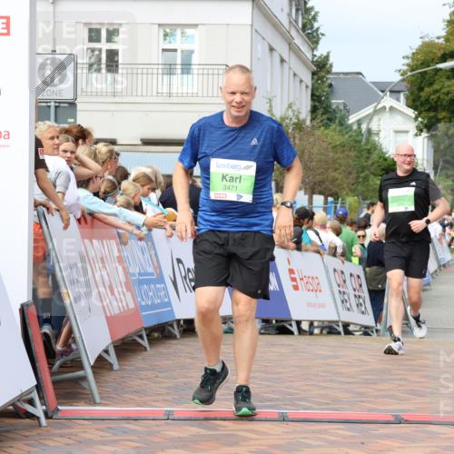 31.08.2025 - 21. Blankeneser Heldenlauf Strokosch-Dieckow http://msf.ph/oto/8663589 31.08.2025 11:02:04 Ziel 3471, 3556 meine-sportfotos.de
