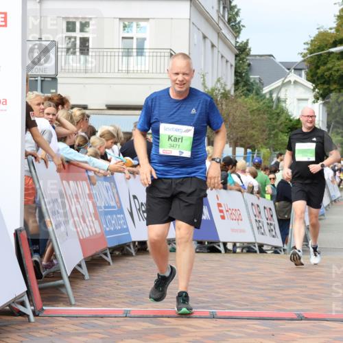 31.08.2025 - 21. Blankeneser Heldenlauf Strokosch-Dieckow http://msf.ph/oto/8663599 31.08.2025 11:02:04 Ziel 3471, 3556 meine-sportfotos.de