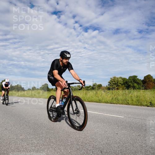 31.08.2025 - Elbe Triathlon Hamburg Michael Burmester http://msf.ph/oto/8663618 31.08.2025 09:40:10 Radfahren 265, 316, 348, 434, 471, 499, 525, 652, 725, 785 meine-sportfotos.de