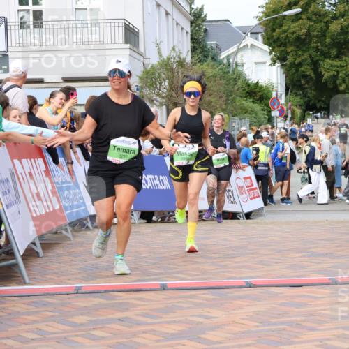31.08.2025 - 21. Blankeneser Heldenlauf Strokosch-Dieckow http://msf.ph/oto/8663632 31.08.2025 11:20:25 Ziel 3040, 3237, 3214, 3189, 3228 meine-sportfotos.de