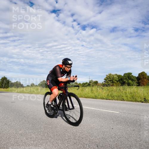 31.08.2025 - Elbe Triathlon Hamburg Michael Burmester http://msf.ph/oto/8663648 31.08.2025 09:40:29 Radfahren 279, 288, 535 meine-sportfotos.de