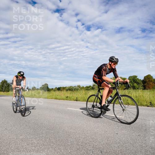 31.08.2025 - Elbe Triathlon Hamburg Michael Burmester http://msf.ph/oto/8663666 31.08.2025 09:40:48 Radfahren 246, 415, 417, 444, 451, 477, 601, 645, 830, 840 meine-sportfotos.de
