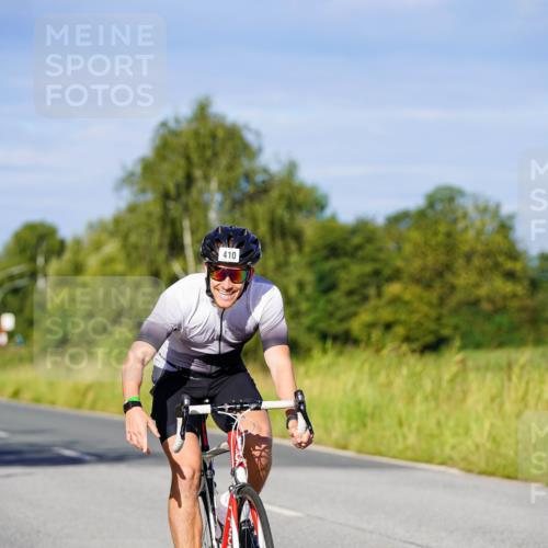 31.08.2025 - Elbe Triathlon Hamburg Michael Burmester http://msf.ph/oto/8663686 31.08.2025 09:19:07 Radfahren 410, 450 meine-sportfotos.de