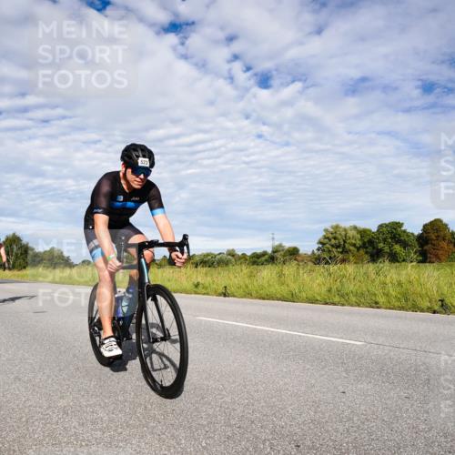 31.08.2025 - Elbe Triathlon Hamburg Michael Burmester http://msf.ph/oto/8663701 31.08.2025 09:41:11 Radfahren 261, 445, 523, 672, 673, 679, 692, 815, 848, 887 meine-sportfotos.de