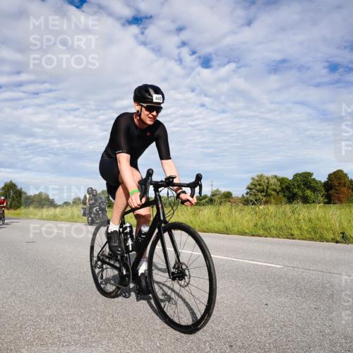 31.08.2025 - Elbe Triathlon Hamburg Michael Burmester http://msf.ph/oto/8663715 31.08.2025 09:41:18 Radfahren 261, 318, 395, 445, 630, 650, 672, 815, 851, 853 meine-sportfotos.de